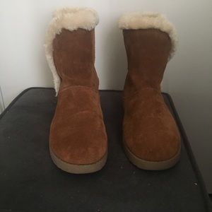 tan boots